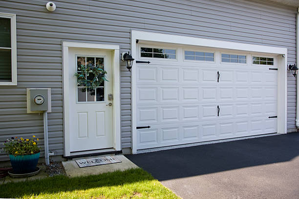 24/7 Emergency Garage Door Panel Replacement experts in Newton, NC